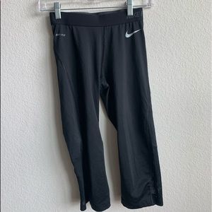 Nike Dri-Fit Black Capri Leggings